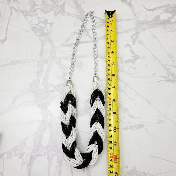 2/$20 Vintage 90s Black & White Cable Twist Silver Tone Necklace - Picture 9 of 9